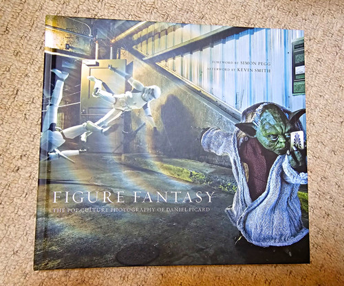 Pocket books figure fantasy - books,